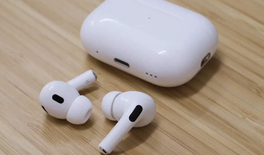 AirPods by Apple