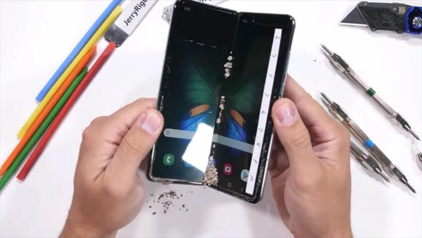 How durable is a foldable smartphone?