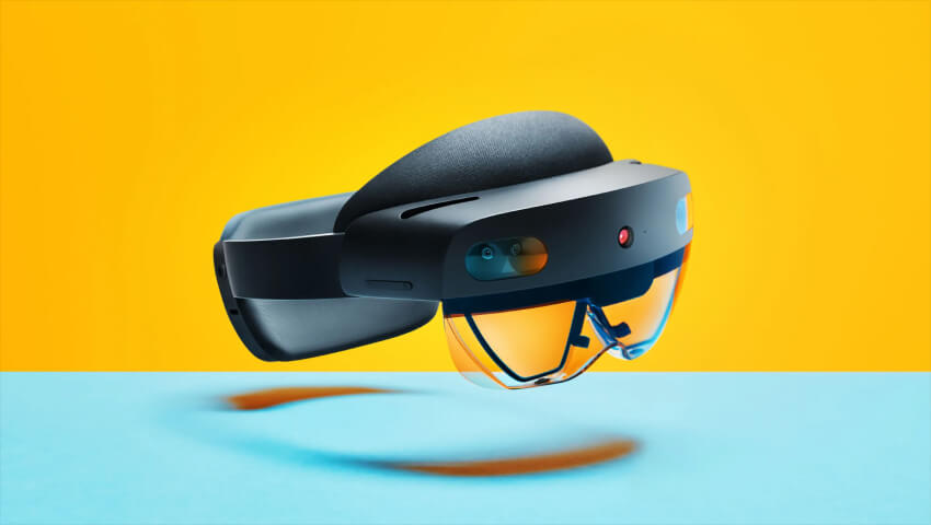 Microsoft HoloLens 2 - Alternative for Apple Vision Pro 2