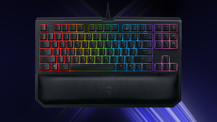 Razer BlackWidow Chroma V2 gaming keybaord used by team heroic in the fortnite finals 2024